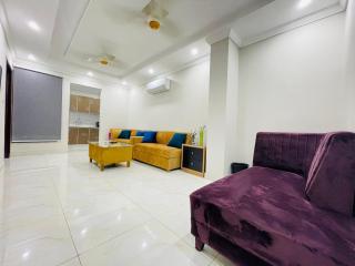 Premier in Holidays home - Lahore - 9