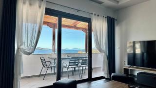 Thea Penthouse with private parking - 0