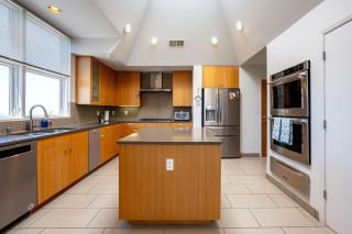 Luxury 4BR Retreat with Mountain views - Sandia Park - 5