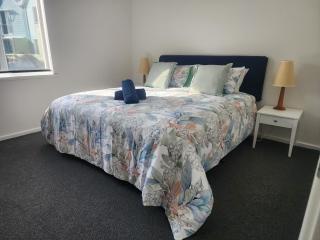 Waterfront Hideaway with Pool, Spa & BBQ Area jetty available - 2