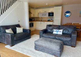 Pufflings, Padstow Coastal Cottage, Free Private Parking - 7
