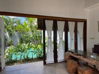 Balcony Living Apartment - 7