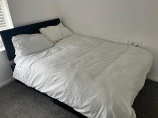 Rooms in a home, walking distance to tube station - 3