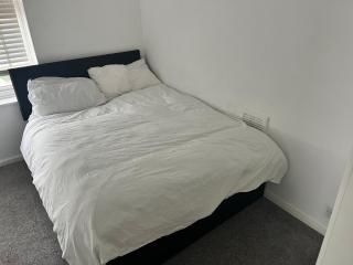 Rooms in a home, walking distance to tube station - 2