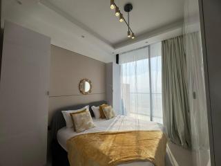 Stylish 1BR Skyline Views JVC Dubai - 5