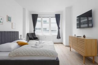 Apartment with 2 bedrooms with kitchen near metro - Praag - 1