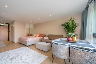 Modern Seaside Escape with Parking Eze bord de Mer - 9