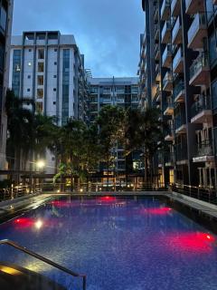 Staycation By JEM - Across NAIA T3 in Newport City - 4