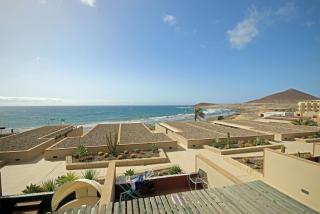 Casa Medano 33 by Rentmedano, 2 bedroomed beach front property with parking - El Médano - 0