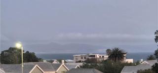 39 Whales, walk to cliffs - Hermanus - 0