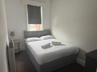 Town centre 2 bedroom - 3