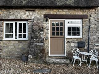 Bracken Cottage - 2