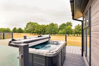 Finest Retreats - Cambridge Luxury Lodge - - 8