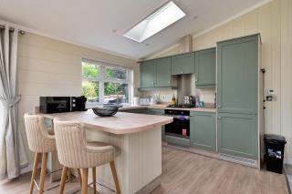 Finest Retreats - Cambridge Luxury Lodge - - 4
