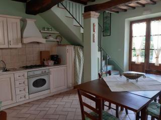 Tuscan Getaway with Garden - 4