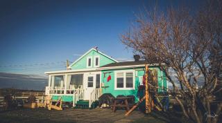 Coastal Charm with River View - La Capitainerie - 7