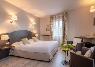 L10D10 Hotel - 1