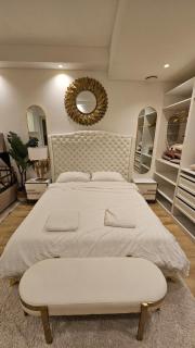 UG Neubau City Wohnung - Pool, Gym, Sauna, zweites Bad extra buchbar - Munich - 0