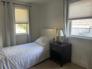 Charming home just steps from Greenwich Ave and train - Greenwich - 8