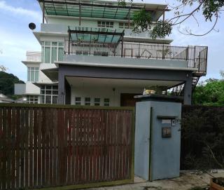 The Garden Homestay - 3