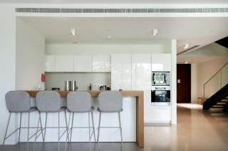 High-end Beachfront 4BR Duplex with Patio Sea and Burj View - 5
