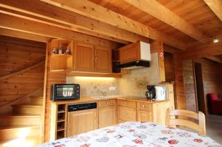 Chalet des Brimbelles, séjour au cœur de la nature au cœur de la vallée des lacs - 3