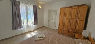 Beach front with Swimming Pool, Illyria Resort Apt 102 - 1