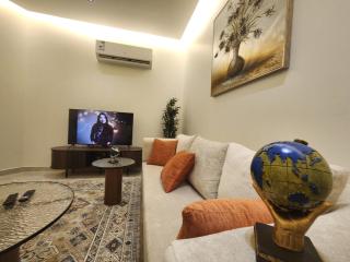 Bright 2BR Apt with Full Kitchen & Lounge - Al Munsiyah - Riad - 9
