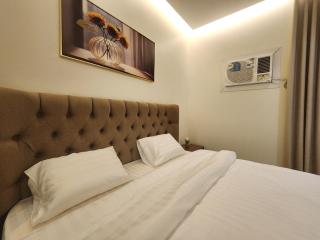 Bright 2BR Apt with Full Kitchen & Lounge - Al Munsiyah - Riad - 6