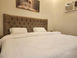 Bright 2BR Apt with Full Kitchen & Lounge - Al Munsiyah - Riad - 5