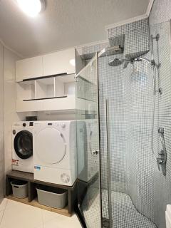 SunnyHill Apartment Ideal for Families & Groups - Pristina - 9