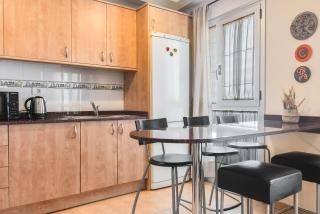 Home2Book Bright Retreat with Pool, Sardina Beach - 4