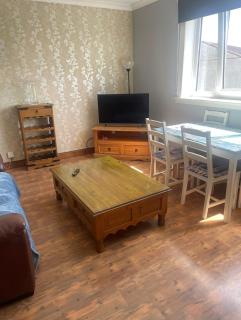 Free Parking - Sleeps 6 - Central - Good Location - 5
