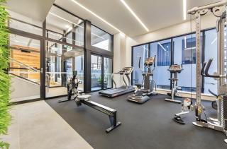 High-Floor 2BR Apt with Stunning Sky Tower Views - 3