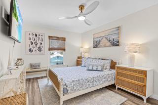 197 Beach Daze- 3BR Pool Home, with Deeded Beach Access! home - 8