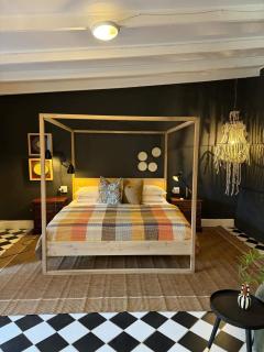 The Hanover Luxury Hotel - 5