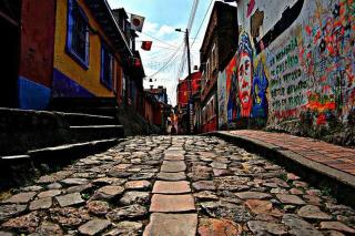 AQUI ME QUEDO here I Stay - 4