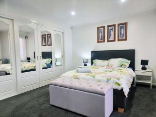 Oberon home - Newport - 8