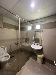Zen Luxury Stay - 3BR Family Apartment DHA Phase 6 Nishat Commercial - 2