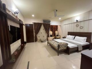 Zen Luxury Stay - 3BR Family Apartment DHA Phase 6 Nishat Commercial - Karatschi - 7