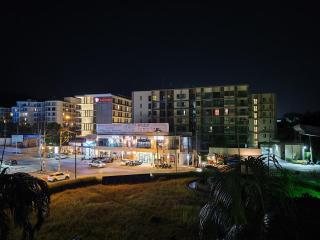 4 Floor - The Base Downtown Condominium next to Central Shopping Mall - Cidade Phuket - 0