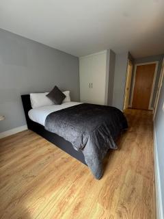 Two Bedroom Canary Wharf Apartment - 0