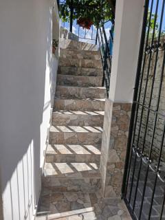 Sunny Guest House - Gjirokastër - 6