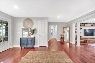Lake Norman Villa Sleeps 15 Hot Tub Game Room - Mooresville - 4