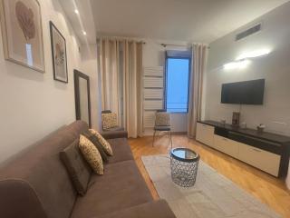 Madonnina Boutique Apartment - Milan - 4