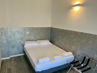 BERGAMO AIRPORT ROOMS Self check-in - 9