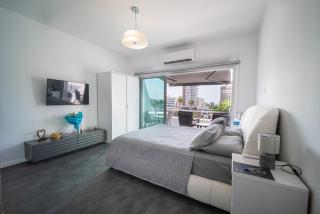 Belora Modern Studio, Sea View 100m to Beach - 9