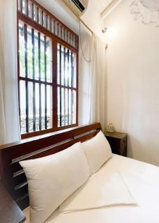 3-Bedroom Lakeside Villa with Pool in Ahangama - 3