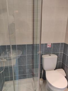 Cyprus-2 bedrooms both ensuite pool patios wifi - 4