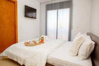 Apartamento con piscina a pasos del mar - 8